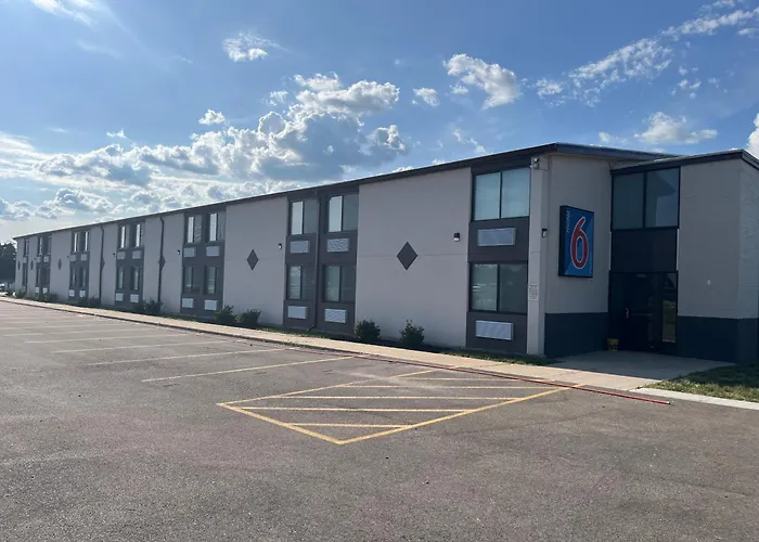 6 Rockford, Il - Rfd Airport